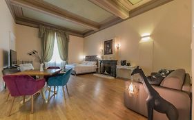 Aldrovandi Luxury Suites And Apartment